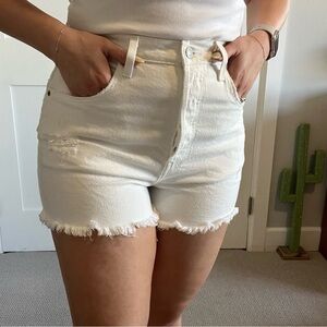 Levi's Ribcage Short White 3” Inseam Size 30